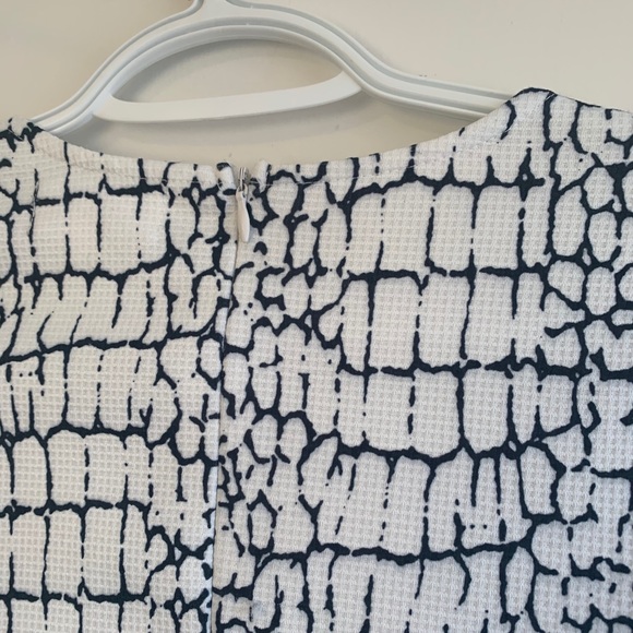 Long sleeve bodycon dress - Picture 6 of 6